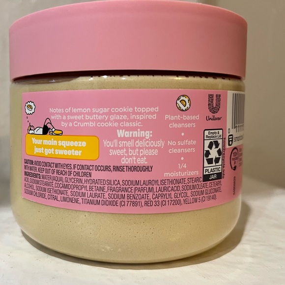 Dove x Crumbl Lemon Glaze Body Scrub NEW - Picture 2 of 3